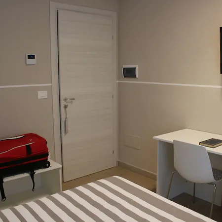Bed and Breakfast Lasso 4*