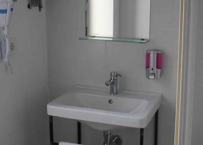 Lasso Bed & Breakfast 4*